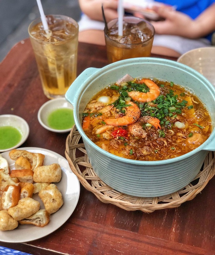 bánh canh Sài Gòn 