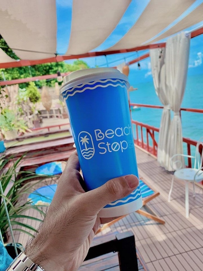 Beach Stop Lounge and coffee 