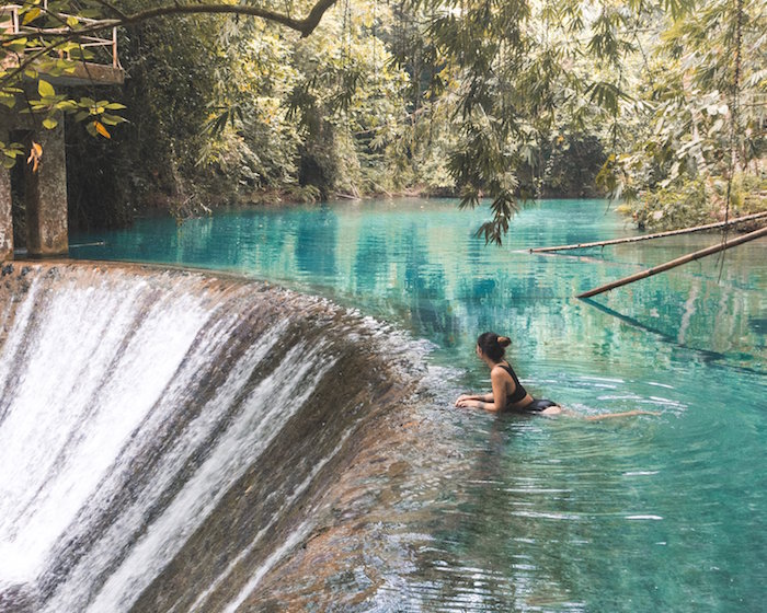 Thác nhiều tầng Kawasan ở Philippines - thiên đường xanh ngọc bích