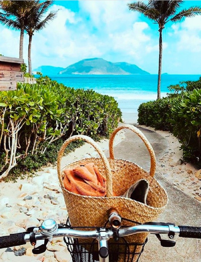 Du lịch mùa hè Bảo Thy “phá đảo” loạt resort cực sang chảnh 
