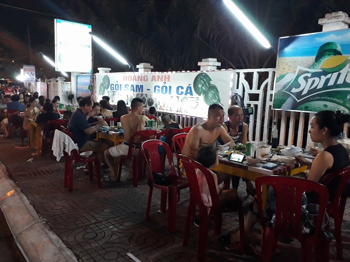 quản hải sản ở Đồ Sơn