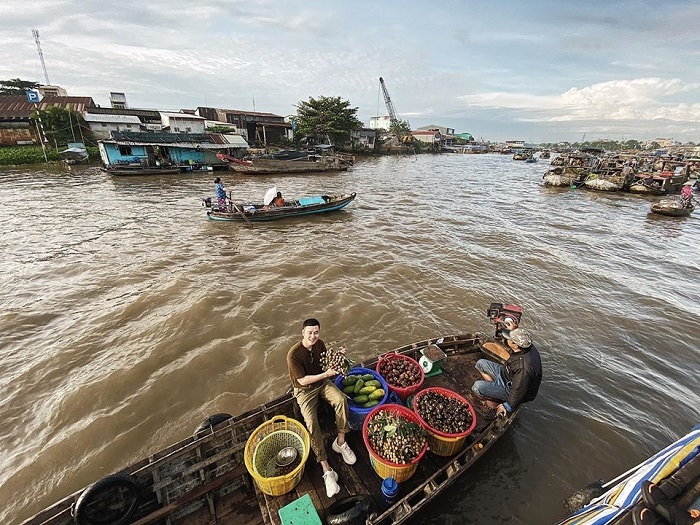 Quang Vinh du lịch Cần Thơ làm food tour hoành tráng nhưng vẫn né món thịt chuột 