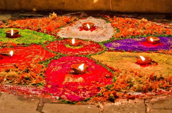 lễ hội Tihar là một trong những lễ hội ở Nepal