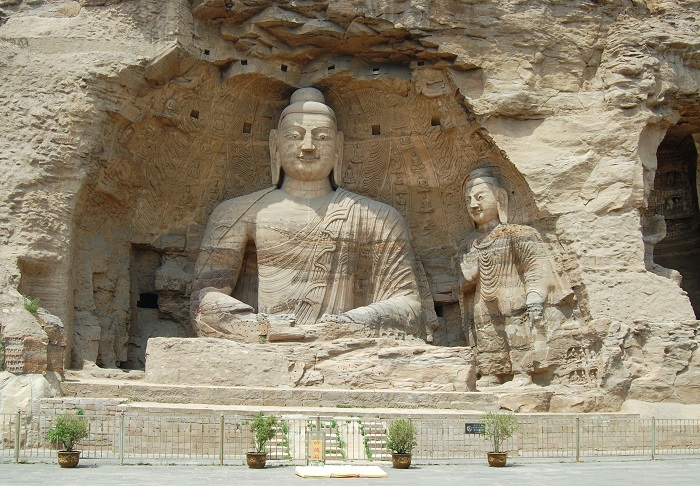 hang đá Vân Cương được công nhận là di sản văn hóa thế giới vào năm 2001