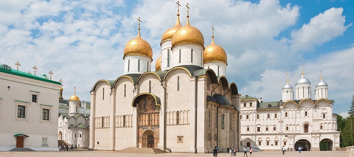 nhà thờ Dormition ở Moscow, biểu tượng kiến trúc nhà thờ của Nga