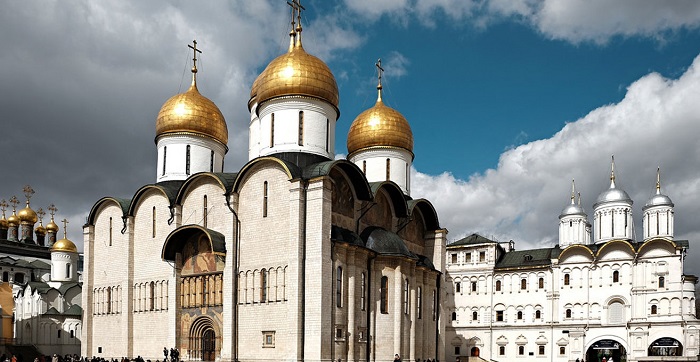 nhà thờ Dormition là nhà thờ tiêu biểu ở Moscow