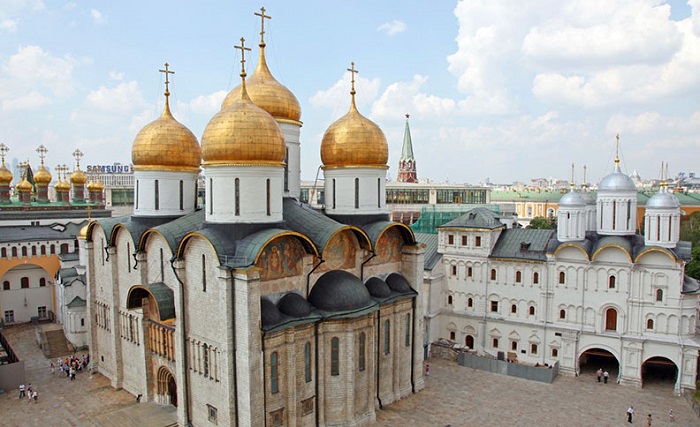 nhà thờ Dormitiion ở Moscow có lối kiến trúc rất độc đáo