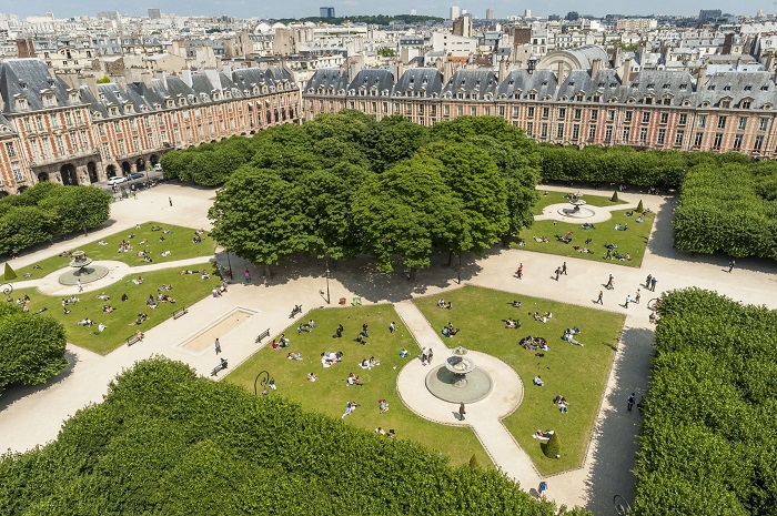 picnic ở quảng trường là trải nghiệm miễn phí ở Paris