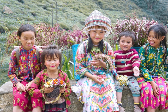 Đẹp ngỡ ngàng 10 bộ trang phục dân tộc ấn tượng nhất của Việt Nam