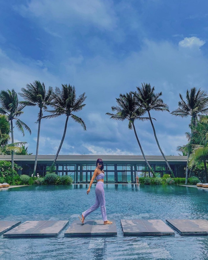 Hà Anh nghỉ dưỡng hè