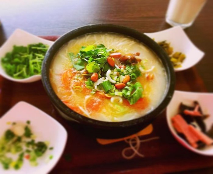 Bún qua cầu Vân Nam 