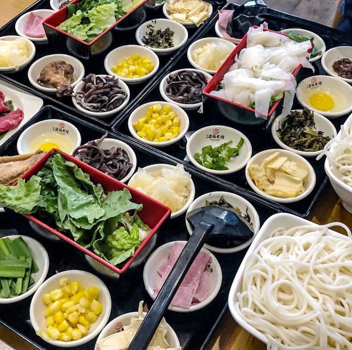 Bún qua cầu Vân Nam 