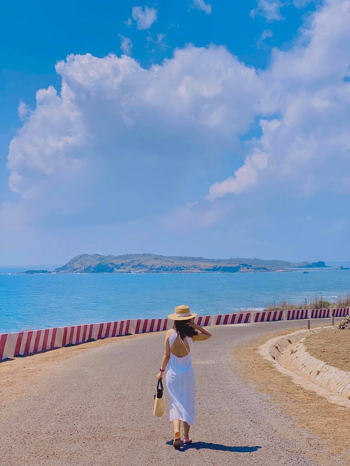 Dốc Phượt đảo Phú Quý có gì mà dân tình kháo nhau đến chụp ảnh nhiều đến vậy?