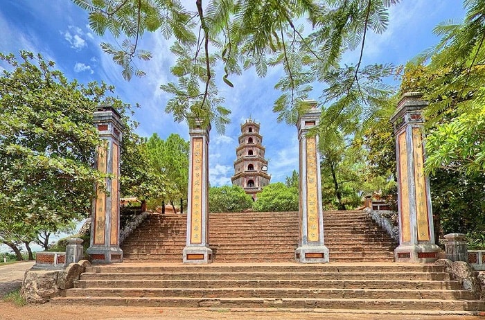 Ghé thăm những ngôi chùa đẹp ở Huế mang vẻ đẹp cổ kính và linh thiêng nhất Cố đô