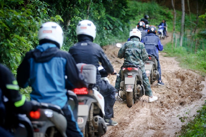 Những lưu ý khi đi phượt bằng xe ga để cân vững tay lái 'cân' mọi loại đèo