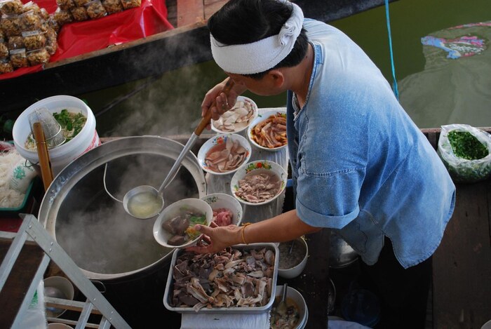 ‘Lùng sục’ khám phá thiên đường ẩm thực với các món ngon đường phố phải thử ở Bangkok