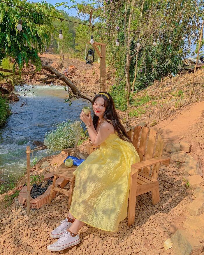 ‘Xỉu ngang, xỉu dọc’ với vô vàn background đắt giá tại các quán cà phê xanh ở Đà Lạt