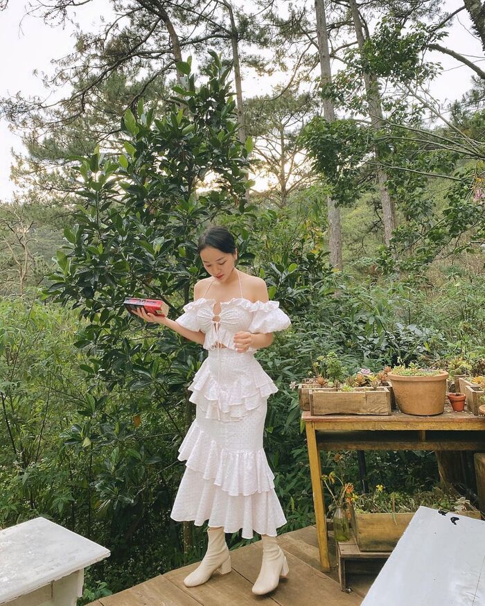 ‘Xỉu ngang, xỉu dọc’ với vô vàn background đắt giá tại các quán cà phê xanh ở Đà Lạt