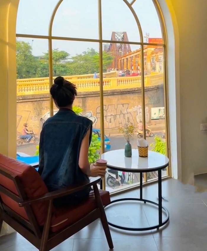 Quán cà phê Hỏa Xa Hà Nội