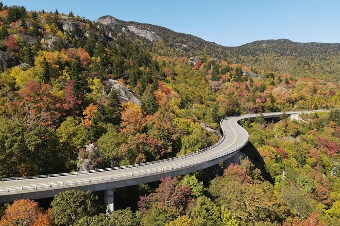 khám phá Blue Ridge Parkway