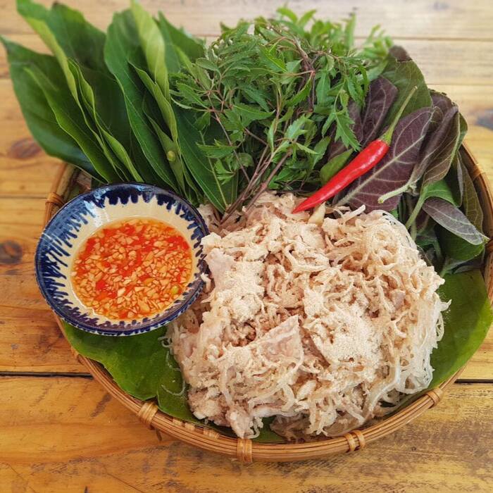 Ngày nay, nem nắm Nam Định là món ăn dân dã không thể thiếu trong các bữa cỗ của người dân Nam Định.