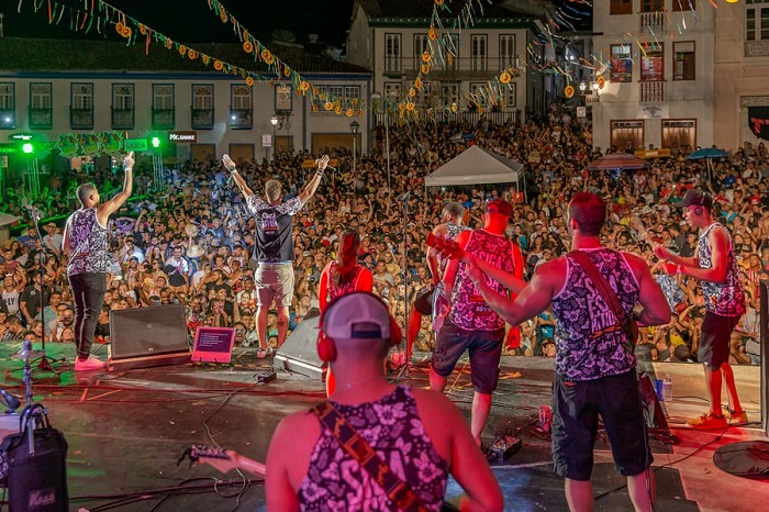 Ghé thăm Diamantina, du khách sẽ được trải nghiệm một trong những địa điểm tổ chức lễ hội lớn nhất Brazil