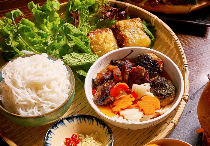 Với sự đa dạng trong món ăn nhờ thực đơn thay đổi theo mùa, Saigon Social xứng đáng là quán ăn Việt hàng đầu New York