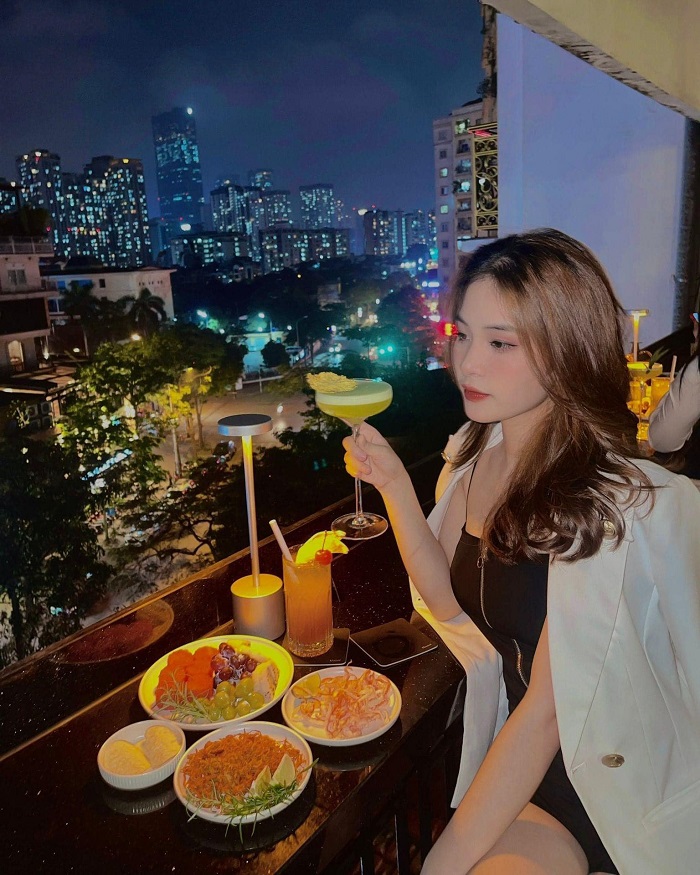 Chụp ảnh sang xịn mịn hết ý ngay tại Quán cà phê đẹp ở Quận Cầu Giấy Hà Nội