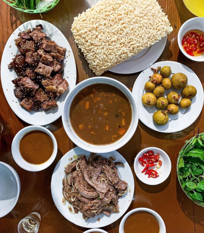 Quán dê ngon ở Ninh Bình - Nhà hàng Vua Dê phong phú với nhiều món dê đặc sắc