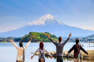 Nhật Bản thu phí khách leo núi Phú Sĩ