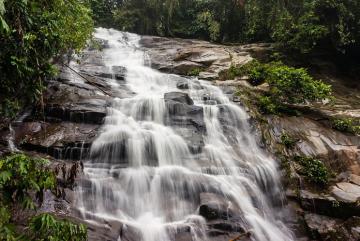 Rời xa đô thị, tìm đến 10 thác nước đẹp nhất tại Malaysia để chữa lành giữa thiên nhiên