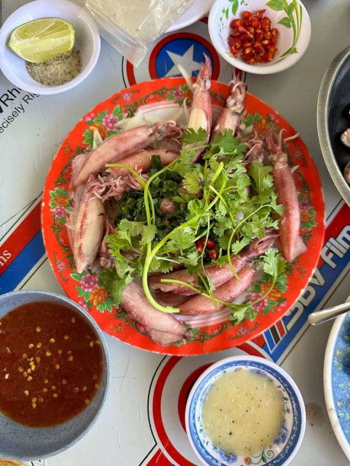 Du lịch Đầm Nại Khánh Hòa mới hải sản