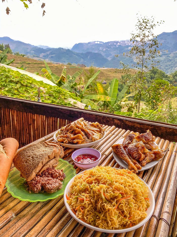 Rất nhiều món ăn ngon cũng đang chờ đón bạn khi tới bản Tả Van Giáy Sapa