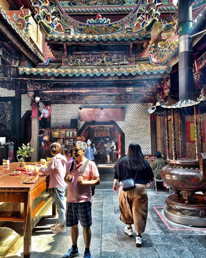 Chùa Trúc Liên luôn nghi ngút khói hương