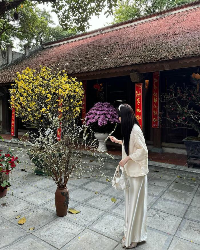 Tham quan chùa Hàm Long Bắc Ninh cổ kính