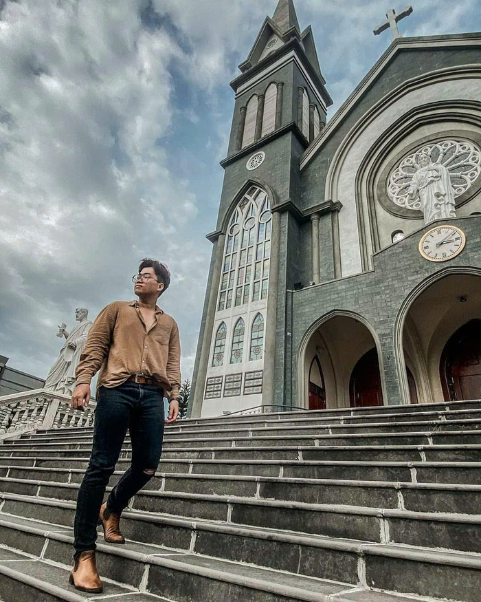 Tổng hợp các điểm du lịch miễn phí ở TP HCM - Nhà thờ chánh tòa Phú Cường Bình Dương