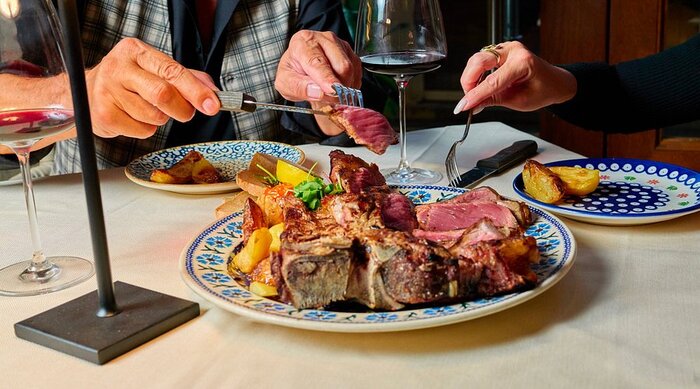 Các món ăn nổi tiếng ở Ý - Bistecca Fiorentina