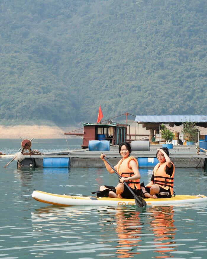 Du lịch vịnh Ngòi Hoa Hòa Bình Phú Thọ - Chèo thuyền kayak