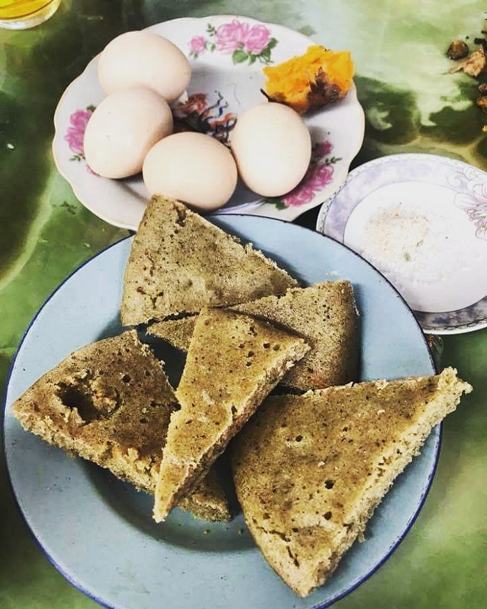 Bánh tam giác mạch Hà Giang giản dị mà tuyệt ngon