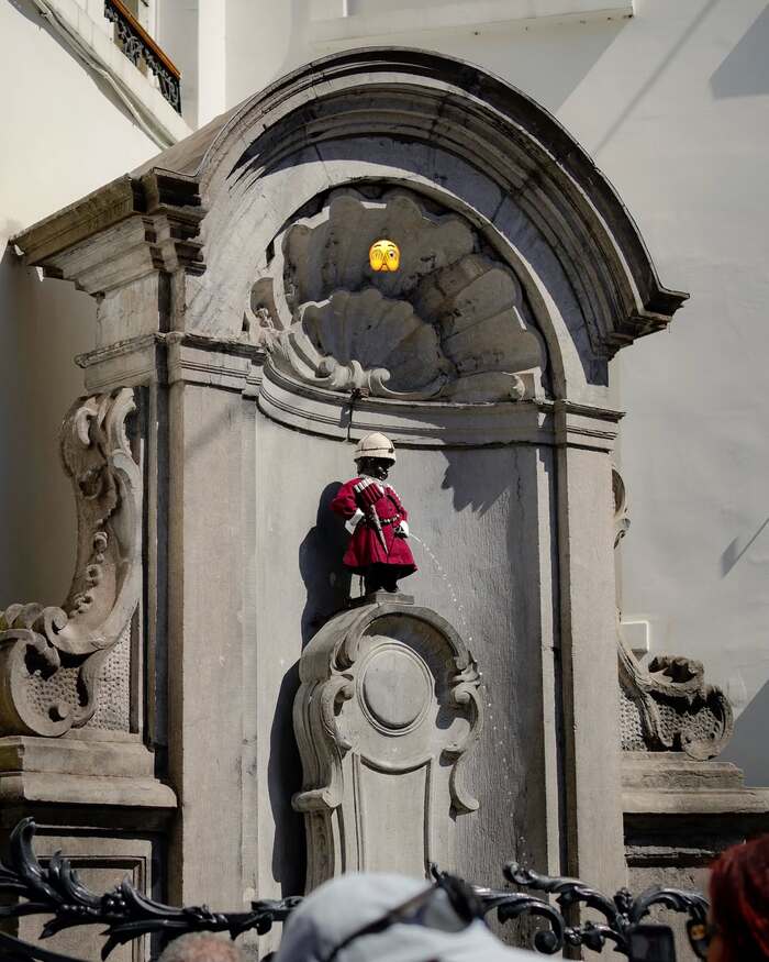  bức tượng đài Manneken Pis Bỉ thay đồ