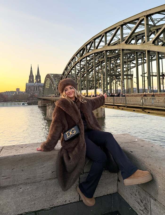 cầu Hohenzollern Đức là biểu tượng tình yêu của thành phố Cologne