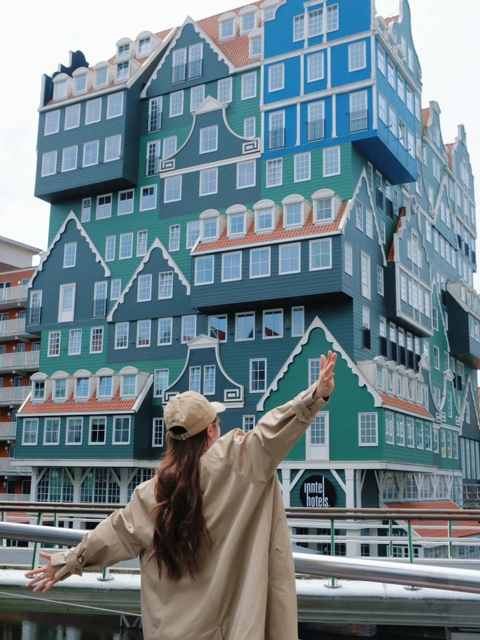 chiêm ngưỡng các căn nhà truyền thống ở làng Zaanse Schans Hà Lan