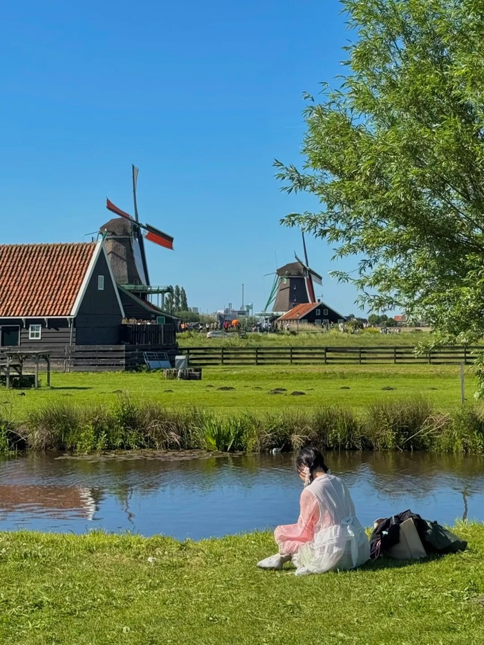 tháng 4 - tháng 9 là thời điểm tham quan làng Zaanse Schans Hà Lan lý tưởng