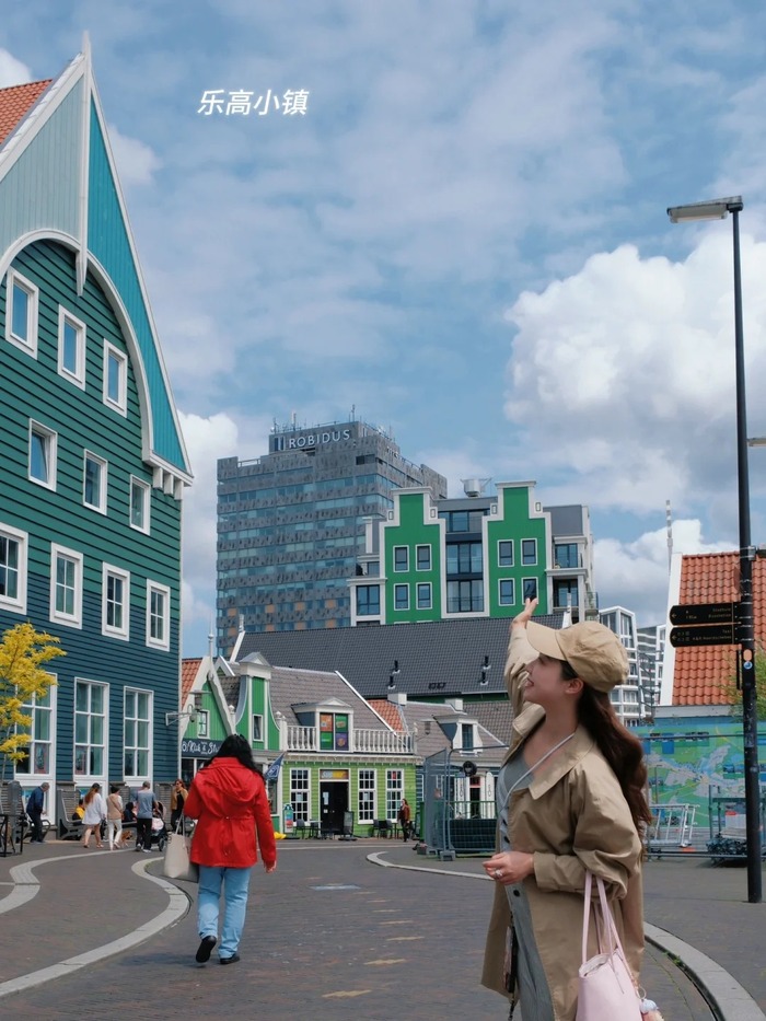 chiêm ngưỡng các căn nhà truyền thống ở làng Zaanse Schans Hà Lan