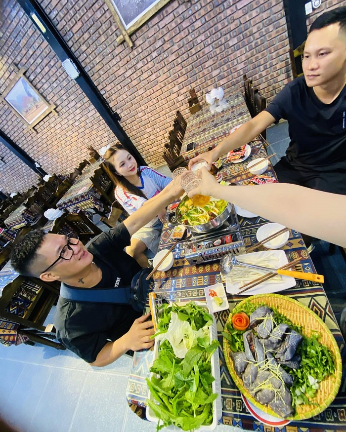 Lẩu gà đen Tây Bắc mang lại trải nghiệm ẩm thực tuyệt vời