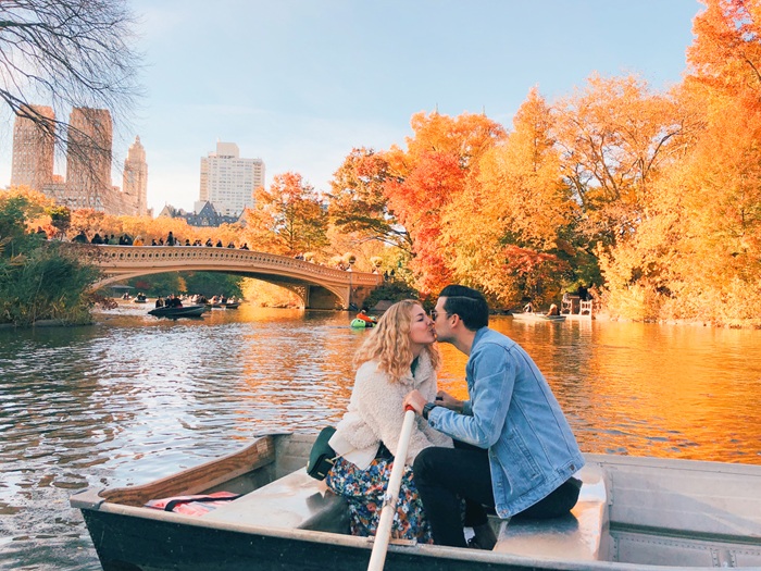 Thành phố New York sang thu mang sắc thái lãng mạn - Ảnh: Jennajuby