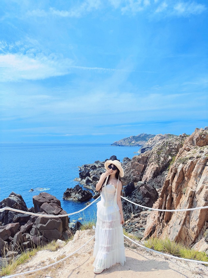 Có một cù lao xanh biếc ở Quy Nhơn Nên đi du lịch Nha Trang hay Quy Nhơn