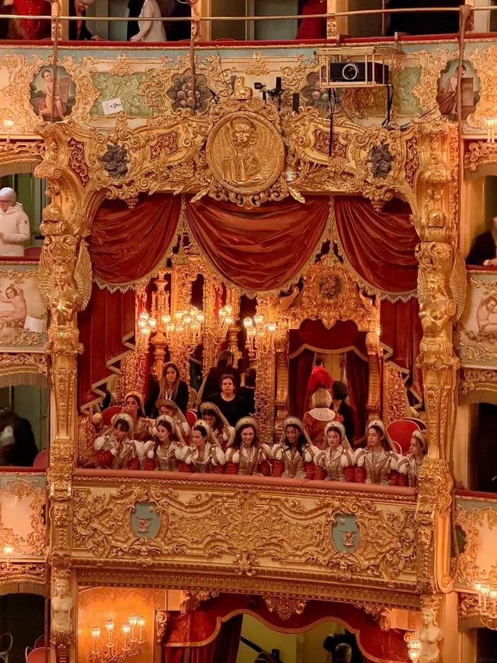Cần đặt sớm vé nếu bạn muốn thưởng thức các buổi biểu diễn ở nhà hát Opera La Scala Ý