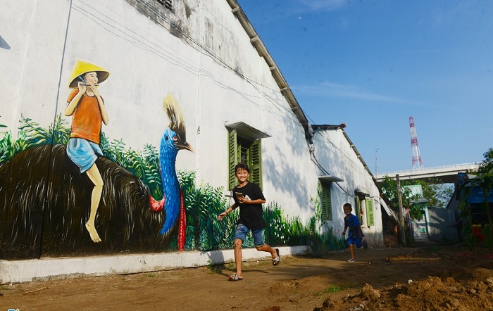 làng bích họa Cao Lãnh