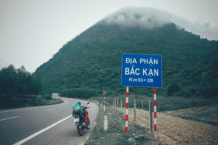 Traveling Bac Kan by motorbike. Photo: xukien